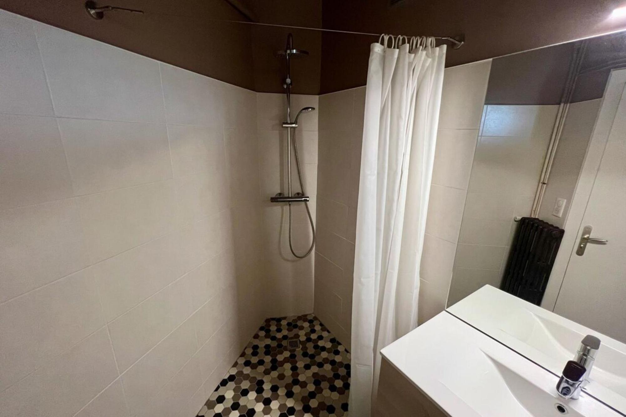 Casa Brune - T3 En Centre Ville - Proche Gare Брив ла Гайард Екстериор снимка